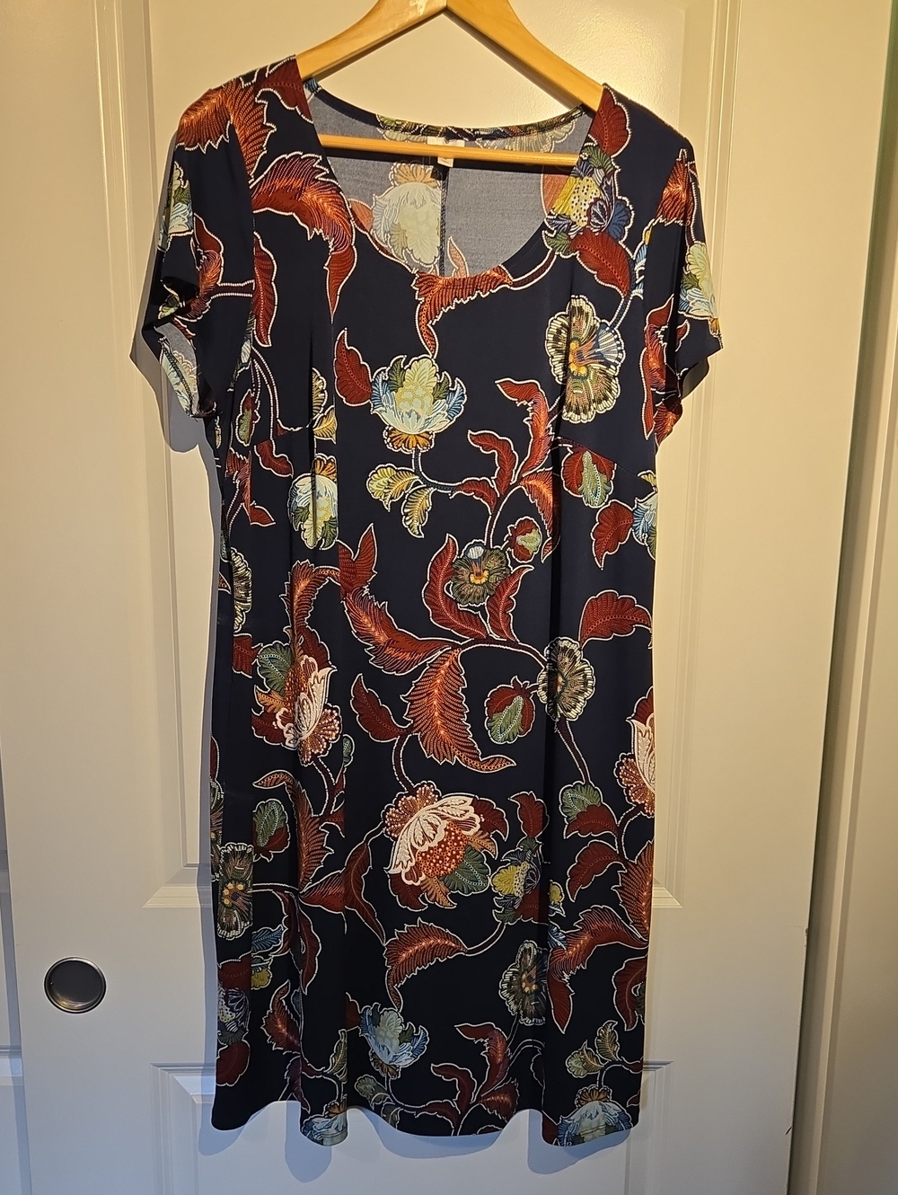 dressbarn Navy Floral Short-Sleeve Pull-On Dress with Rust and Cream Motif